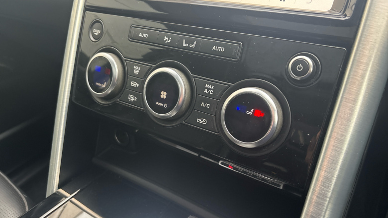 Land Rover Discovery 3.0 SD6 HSE Luxury 5dr Auto Diesel Station Wagon